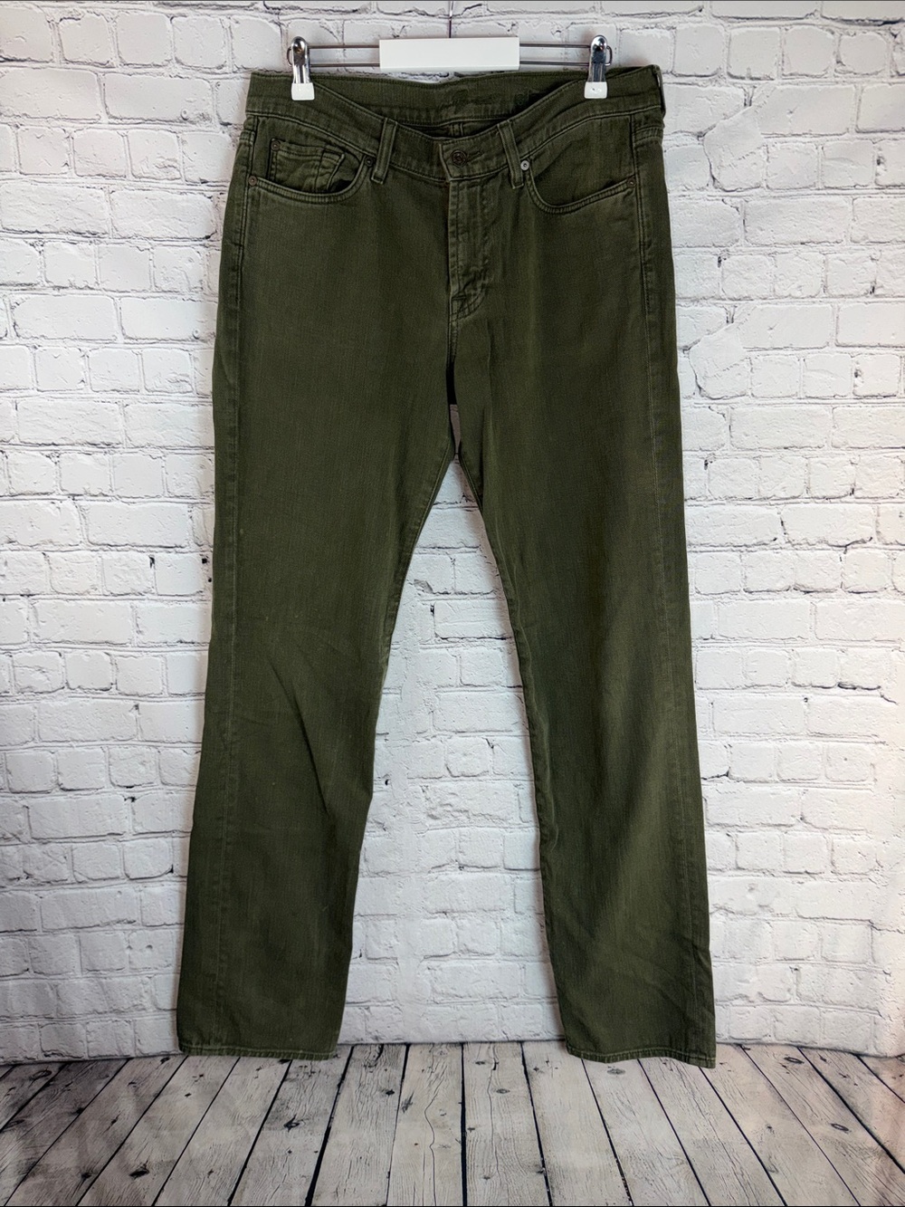 7 FOR ALL MANKIND Olive Straight Leg Jeans Long 33” Inseam Women’s Size 32